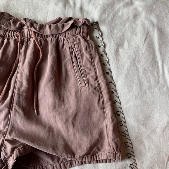 Urban Outfitters BDG Dusty Pink Paper Bag Shorts Size Small - Picture 8 of 8